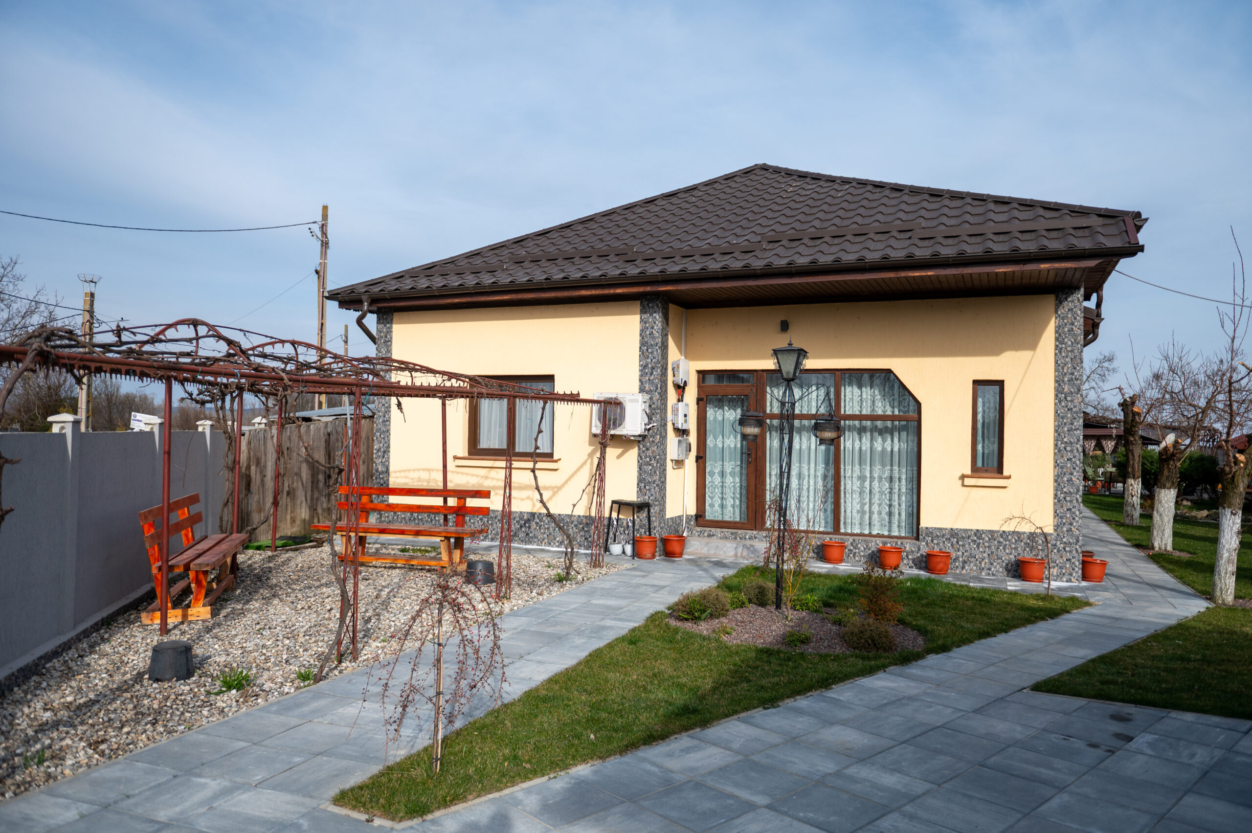 gospodărie punct gastronomic local Din Grădina lui Rățoi Voicești Vâlcea