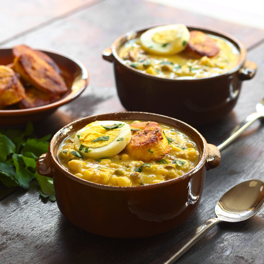 traditii-neobisnuite-paste-supa-ecuador