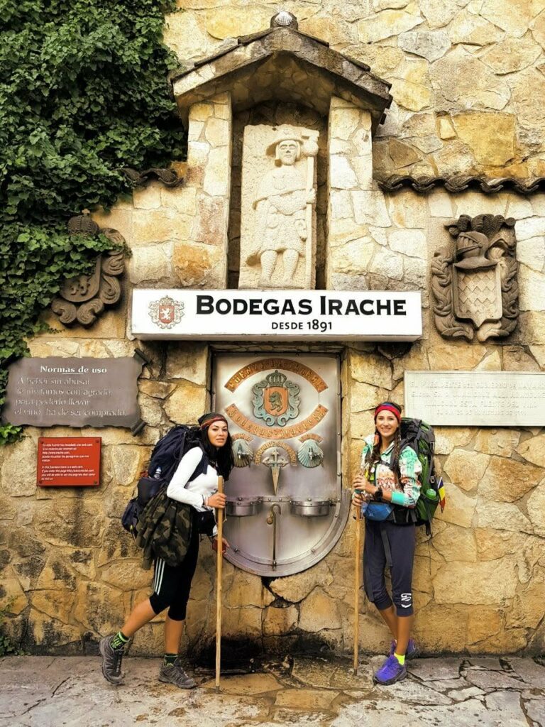 camino-de-santiago - camino-frances - pelerinaj - spania - santiago-de-compostela - gastronomie - mancare-de-calatorie - experienta-personala - jurnal-de-calatorie - tortilla-espanola - bocadillo - tapas - leon - roncesvalles - saint-jean-pied-de-port - albergue - pelerini - drumul-sfantului-iacob - galicia - navarra - bodegas-irache - fantana-de-vin - tinto-de-verano - paella - caracatita - fructe-de-mare - calatorii-culinare - g4food - experiente-gastronomice