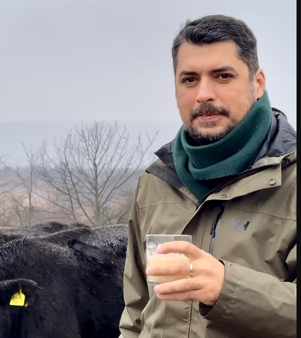 supa-de-oase-bone-broth-angus-farm-stefan-barbulescu-bovine-angus-aberdeen-angus-grass-fed-ferma-romaneasca-produse-locale-producatori-romani-carne-de-vita-alimentatie-nutritie-ingrediente-naturale-produse-congelate-fast-freeze-pasteurizare-oase-tubulare-fermieri-romani-interviu-g4food