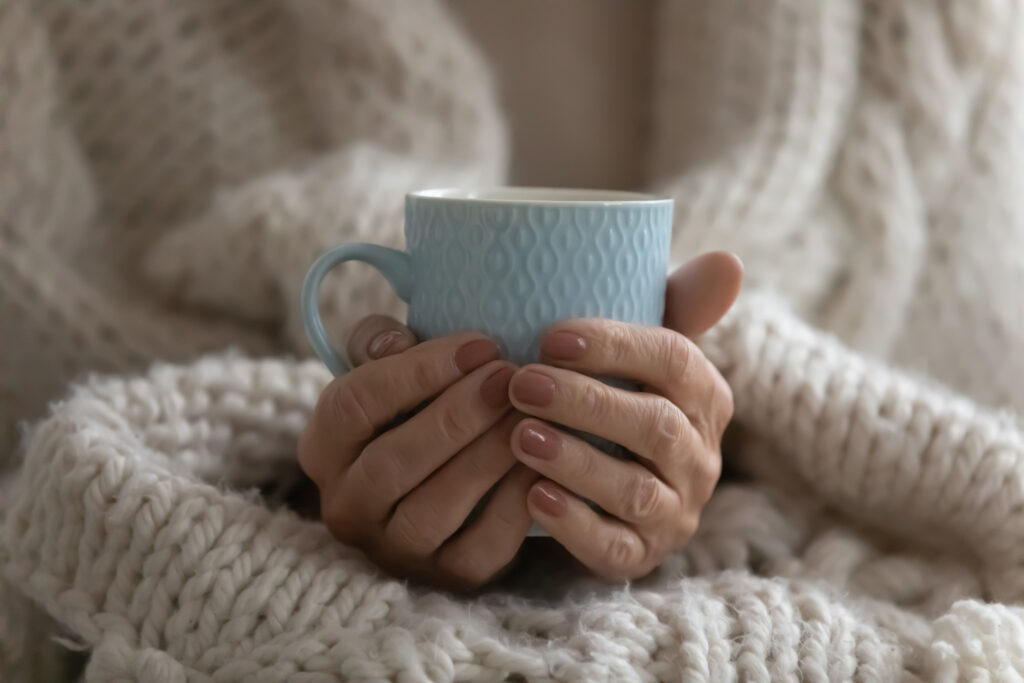 Ceai sau cafea? Studiul care arată o legătură surprinzătoare cu sănătatea oaselor Ce au descoperit cercetătorii la aproape 9.700 de femei